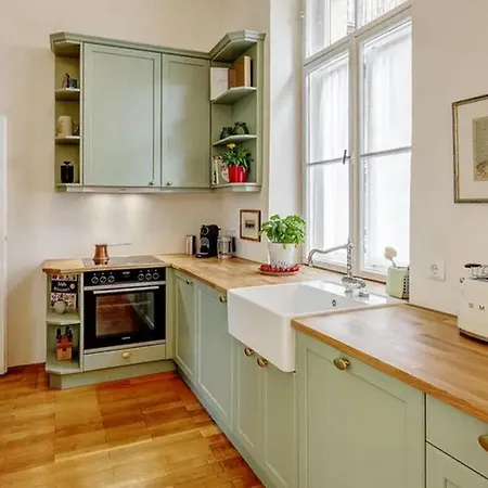 4bdr Close To Marienplatz Appartement *